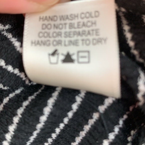 NWT Atelier by kirious black and white striped crop top zip collar - Picture 11 of 11